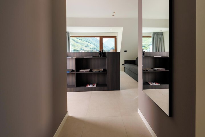 Room 60 of 106