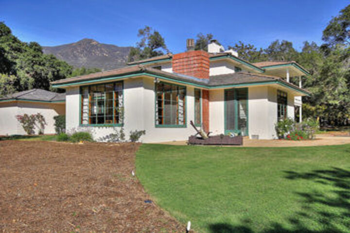 4BR 3BA Stylish Montecito Home with Pool Santa Barbara by RedAwning