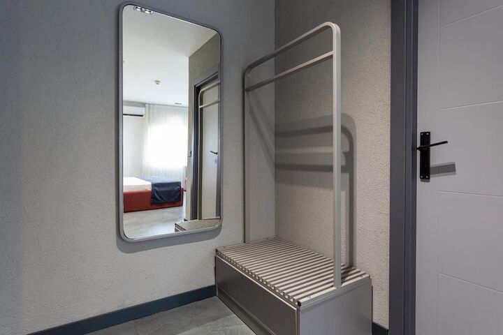 Room 22 of 49