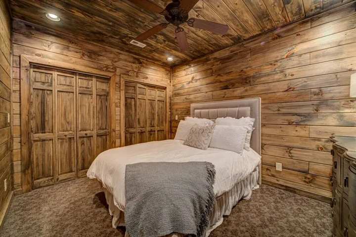 Room 3 of 13