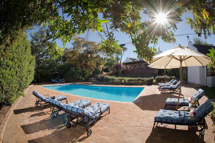 Pool Hotel