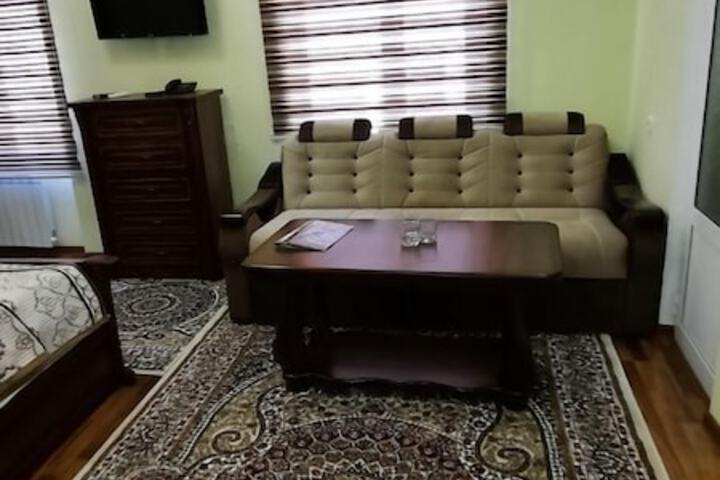 Room 10 of 22