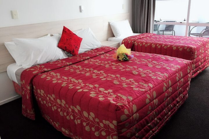 Room 10 of 40
