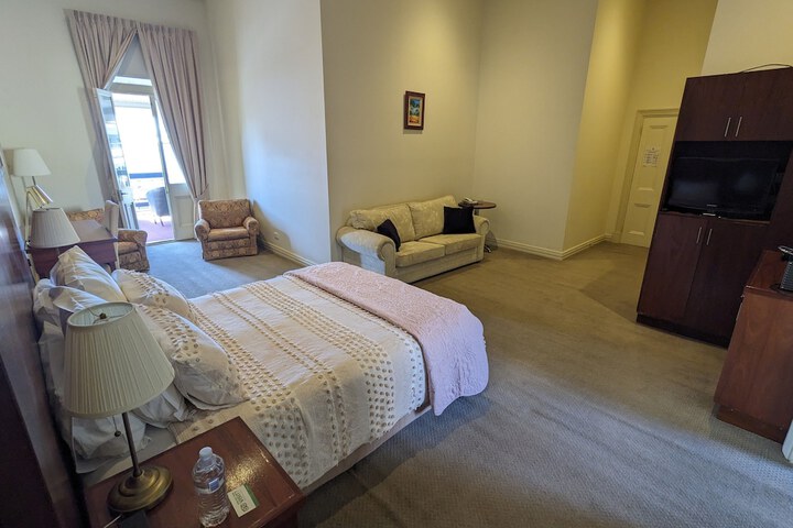 Room 15 of 39