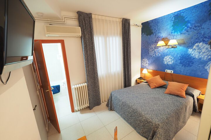 Room 12 of 51
