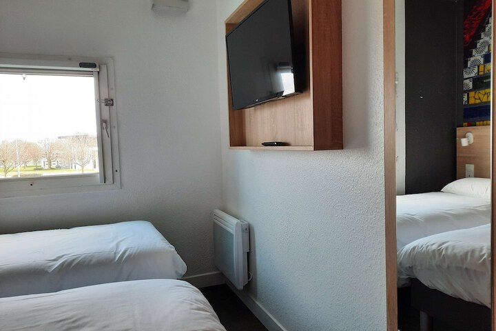 Room 11 of 44
