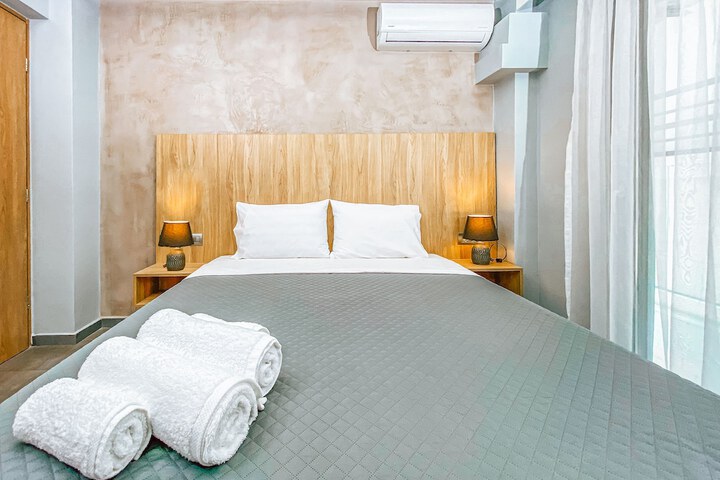 Room 7 of 28