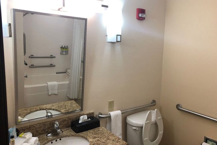 Room 17 of 50