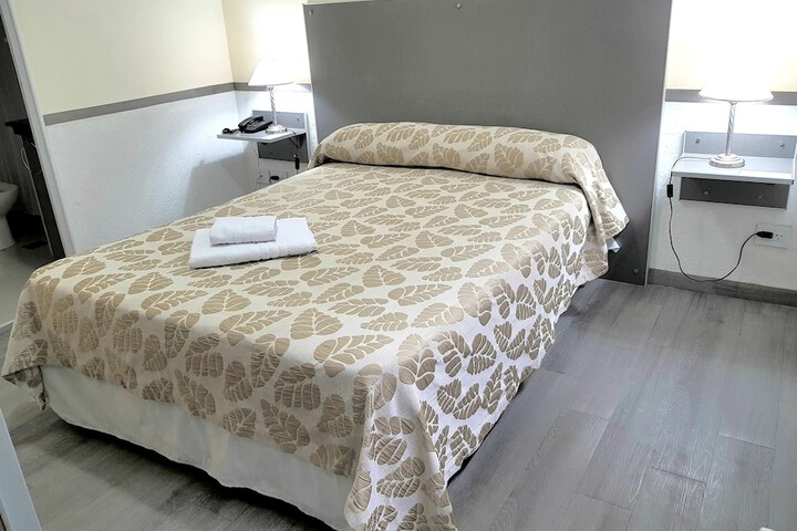 Room 7 of 36