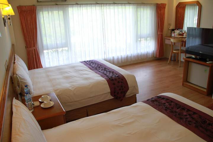 Room 5 of 36