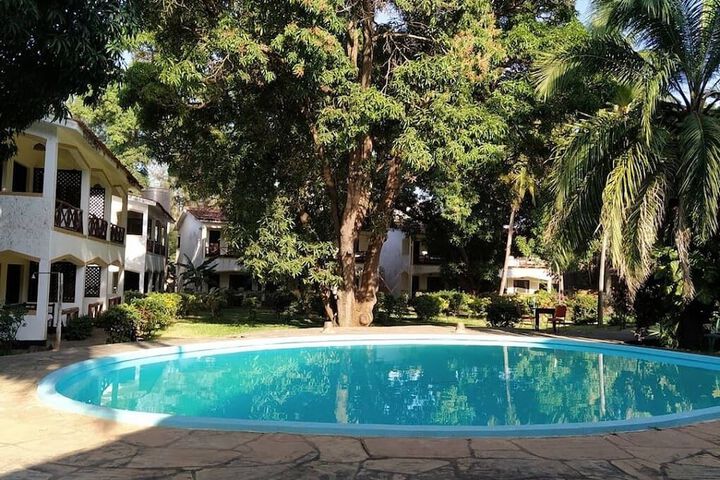 Pool 17 of 27