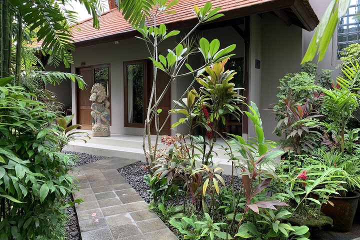 Hotel Exterior 146 of 160