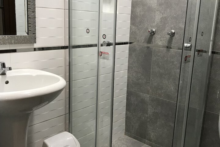 Room 50 of 67
