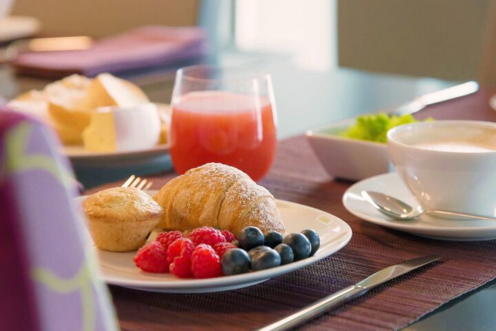 Breakfast/Coffee Service 45 of 76