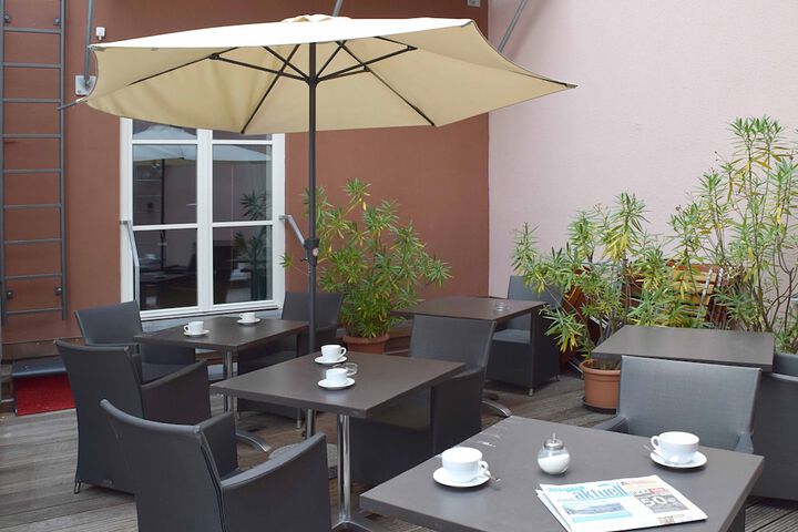 Terrace/Patio 60 of 63