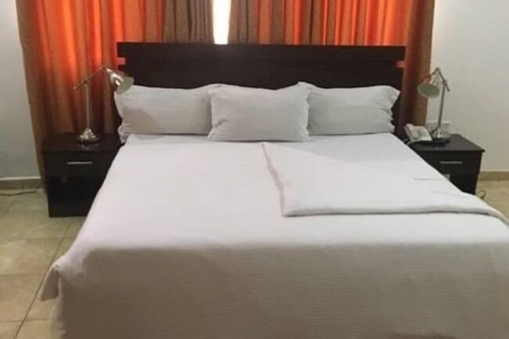 Room 3 of 19