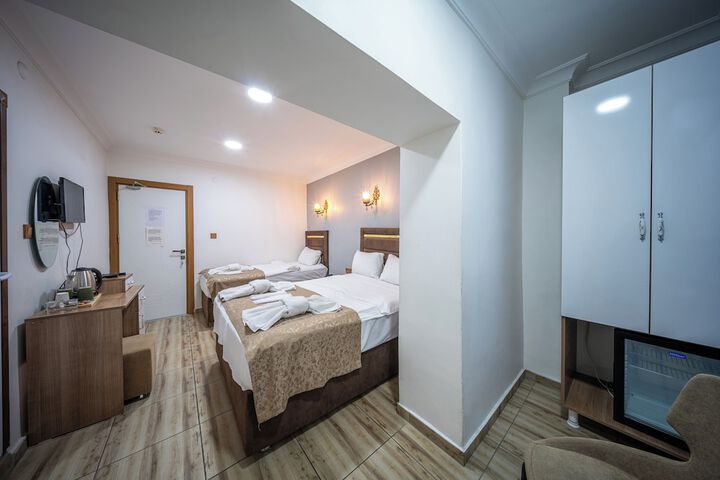 Room 34 of 59