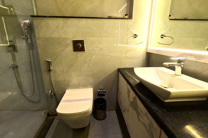 Room 55 of 125