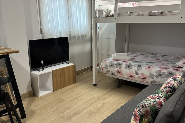Room 35 of 85