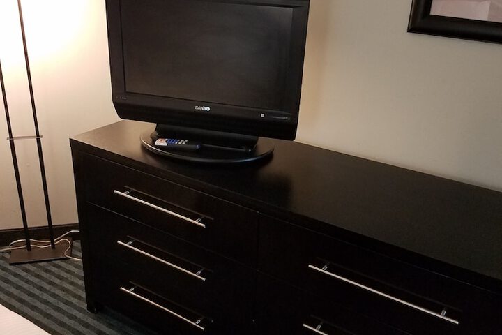 Room 13 of 190