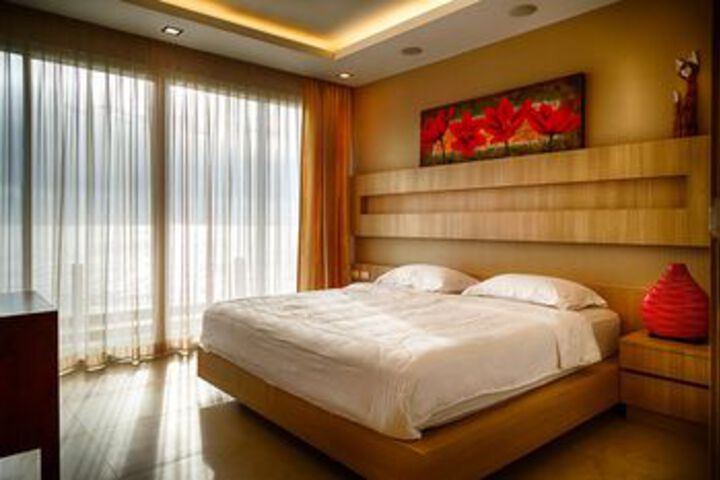 Room 37 of 103