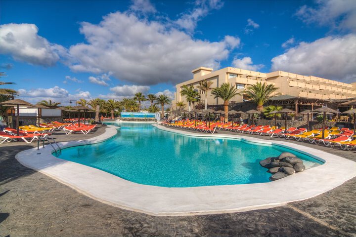 Pool Hotel