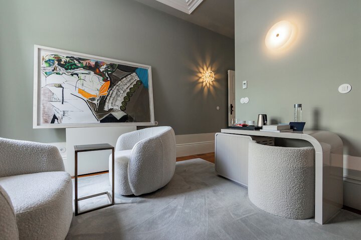 Room 53 of 57