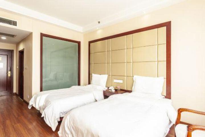 Yiyuan Hotel