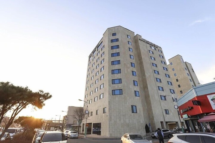 Hotel 85 of 92