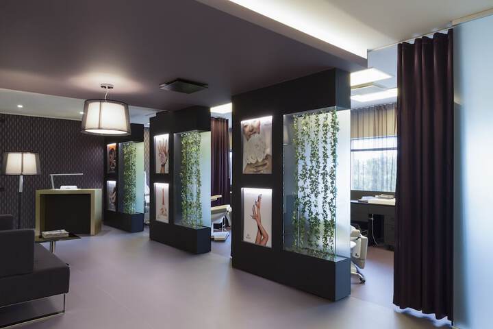 Room 30 of 54