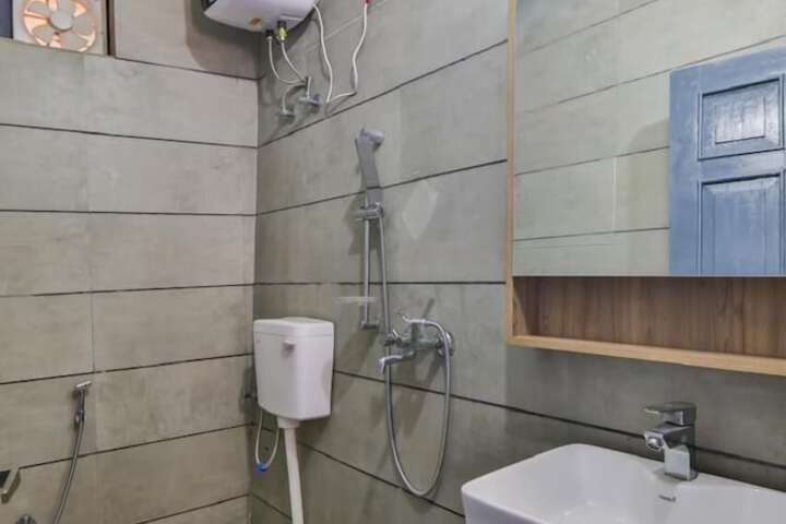 Room 14 of 21