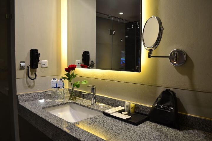 Clean Restrooms