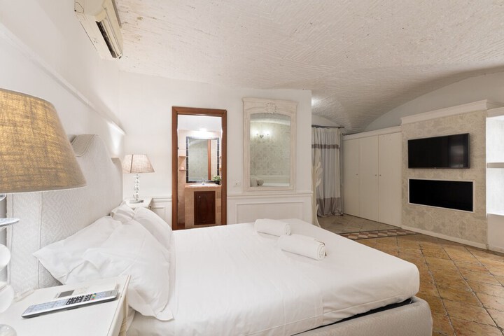 Room 10 of 41
