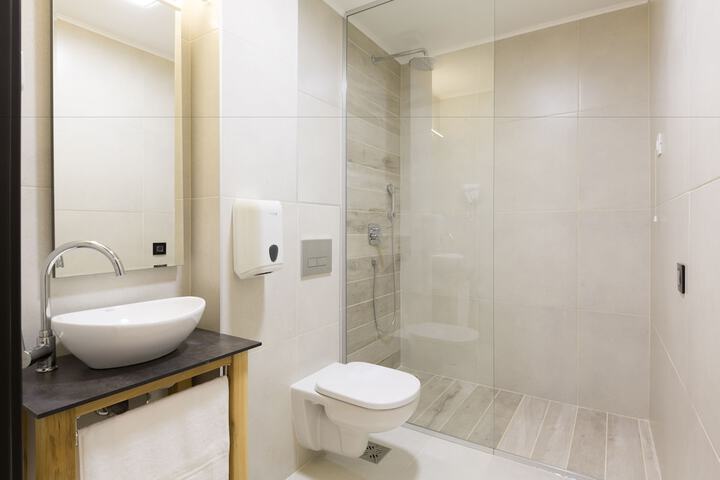 Clean Restrooms