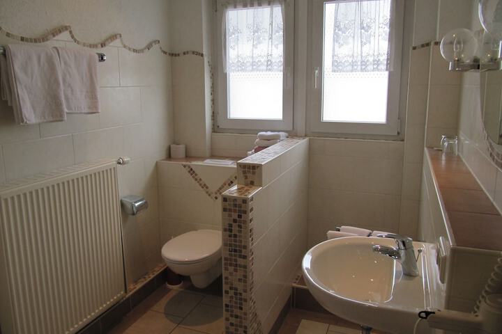 Room 5 of 5