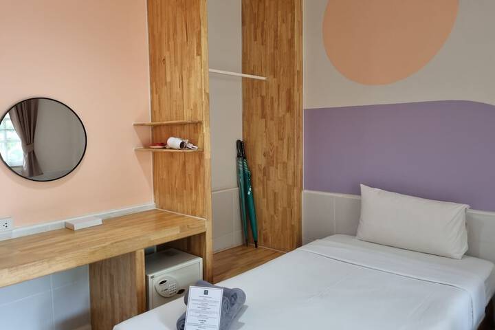Room 13 of 45