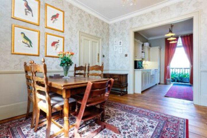 Room 9 of 26