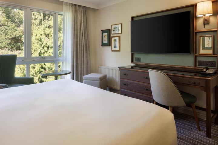 Room 35 of 156