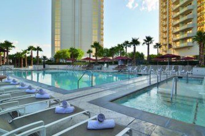 Pool 122 of 164