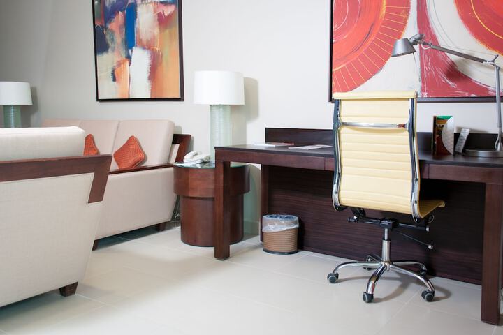 Room 47 of 230