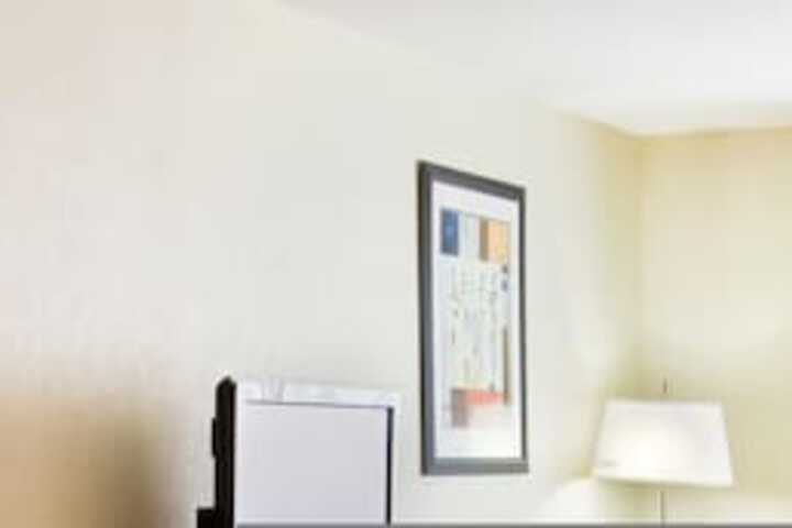 Room 4 of 50