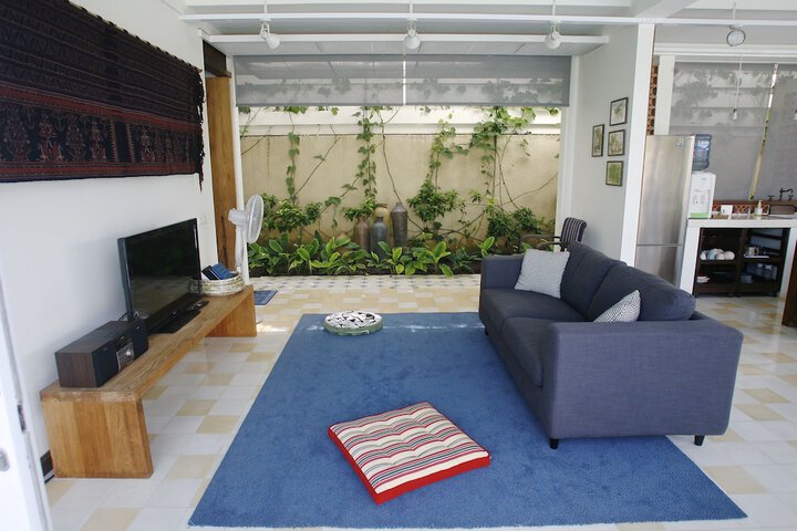 Room 8 of 20