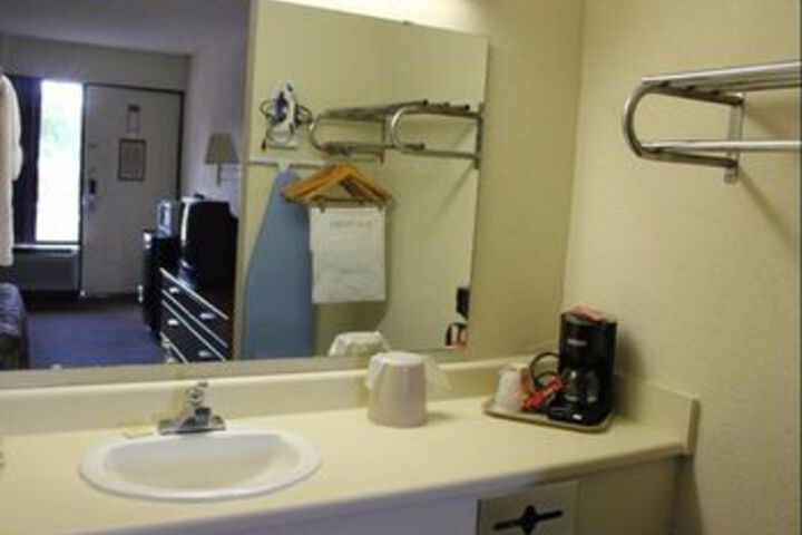 Room 5 of 37