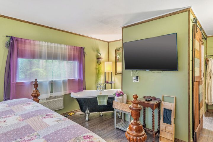 Room 29 of 183