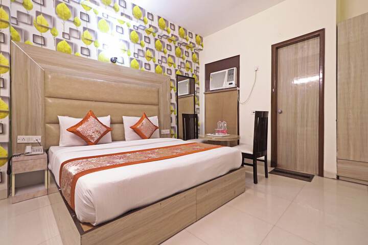 Room 3 of 16