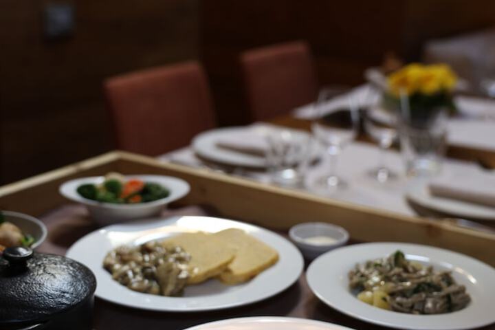 Dining Photos