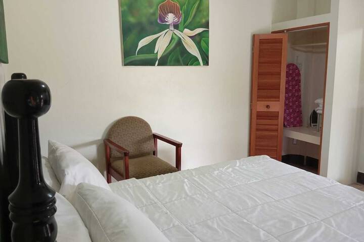 Room 20 of 157