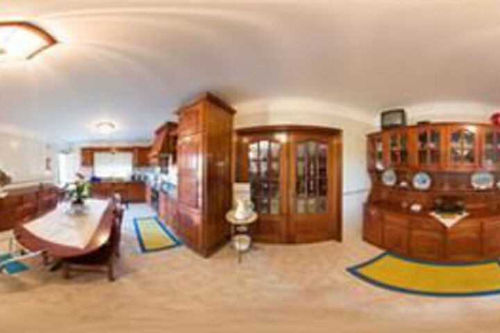 Room 52 of 63