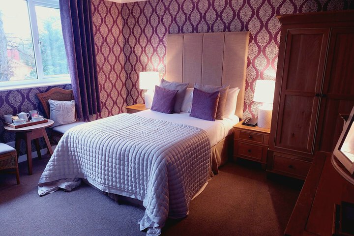 Room 31 of 104