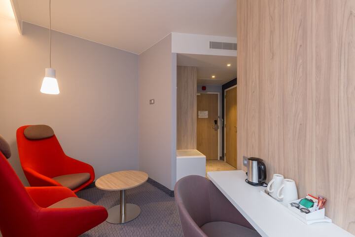 Room 18 of 59